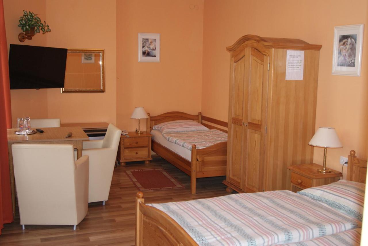 Hotel Alga Ustka Esterno foto