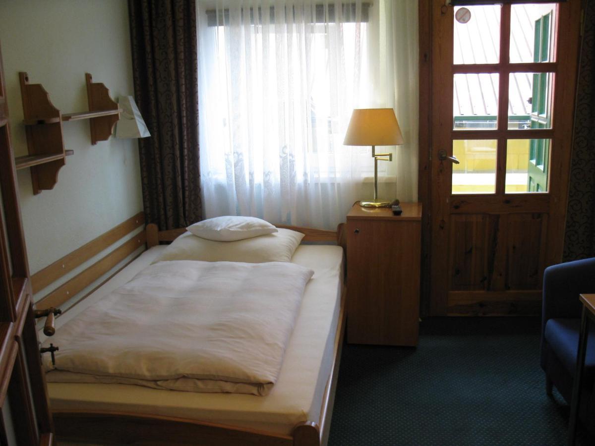 Hotel Alga Ustka Esterno foto