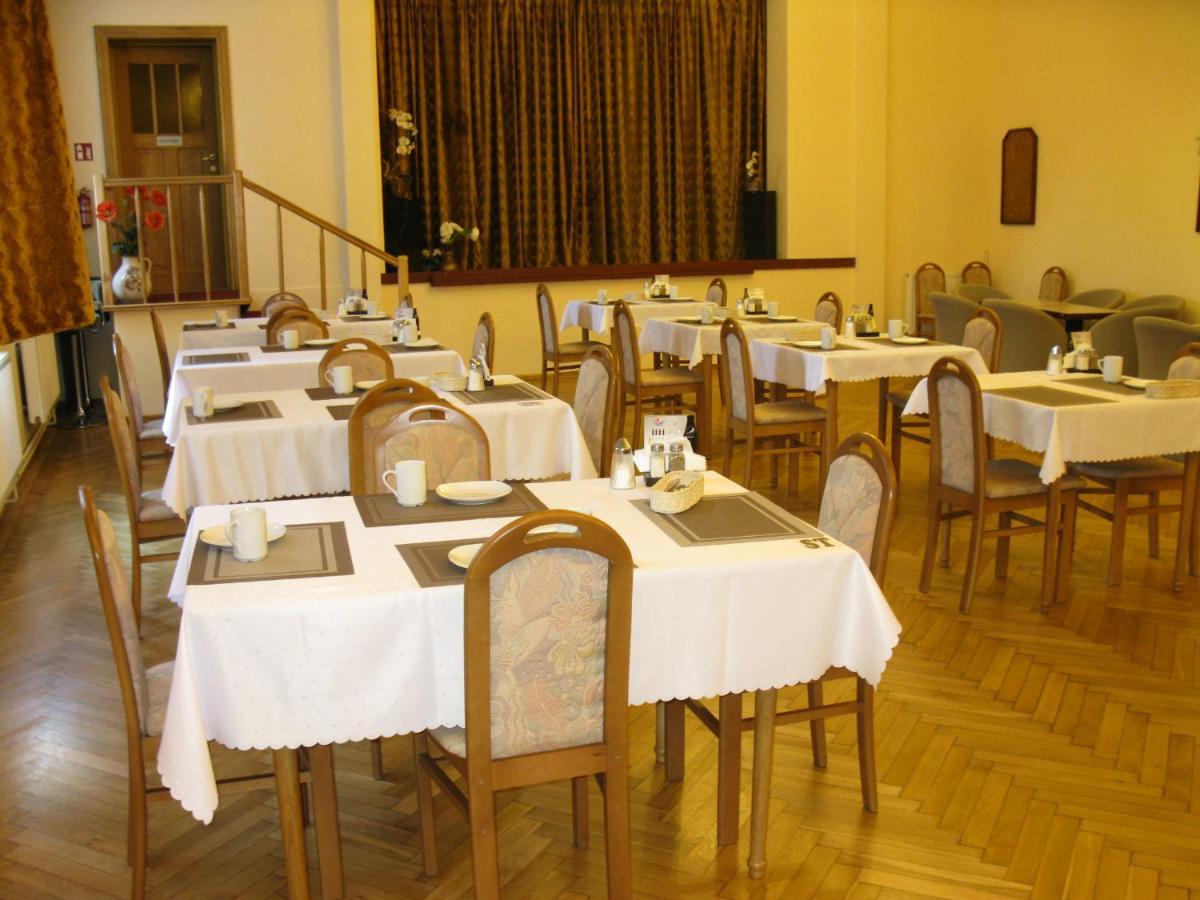 Hotel Alga Ustka Esterno foto