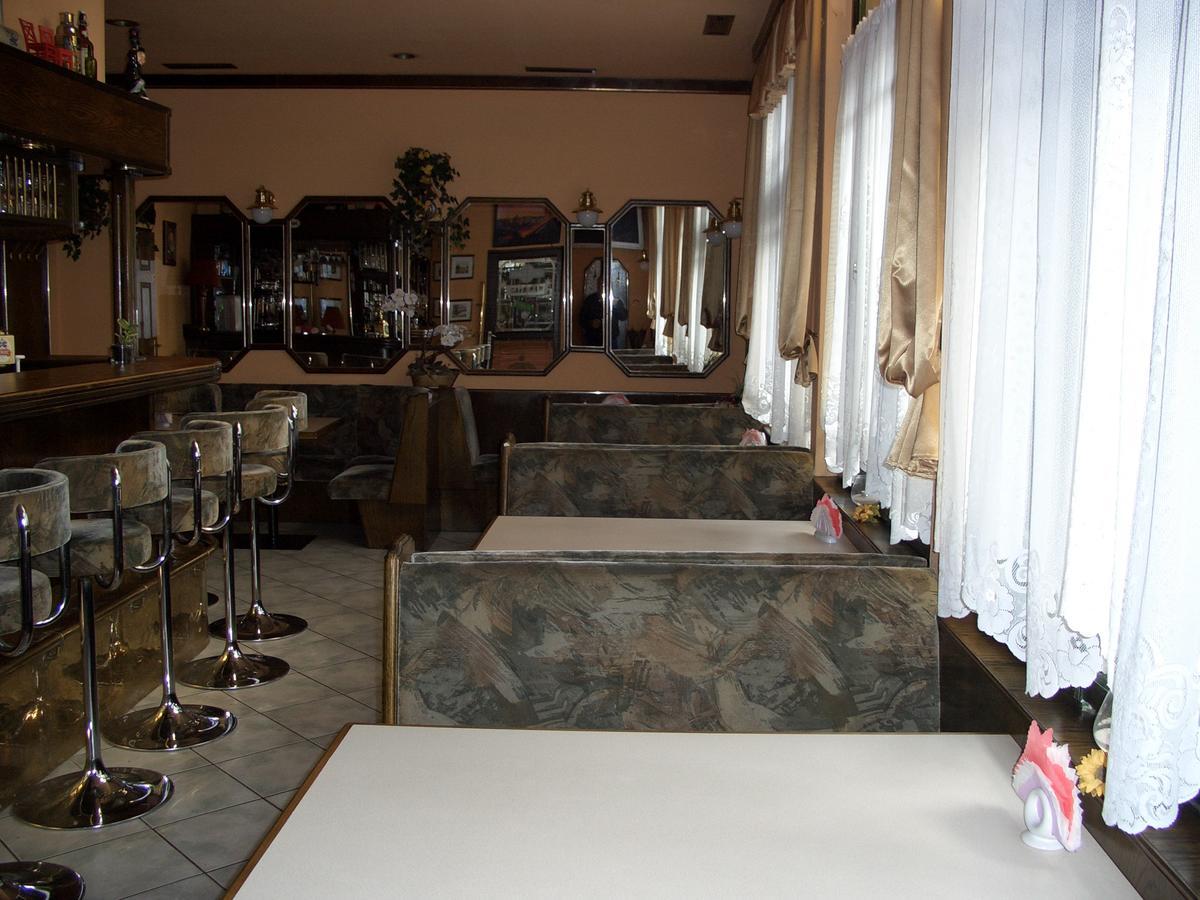 Hotel Alga Ustka Esterno foto