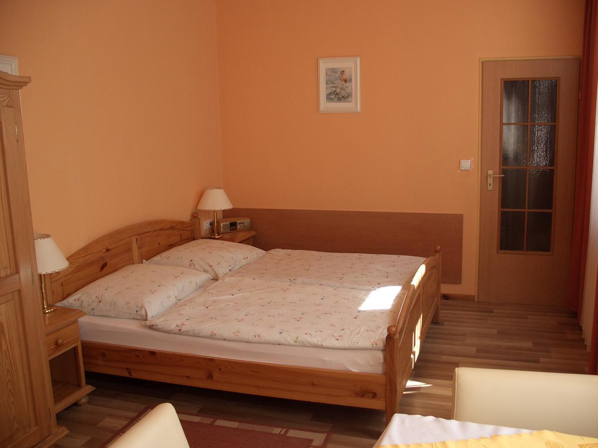Hotel Alga Ustka Esterno foto